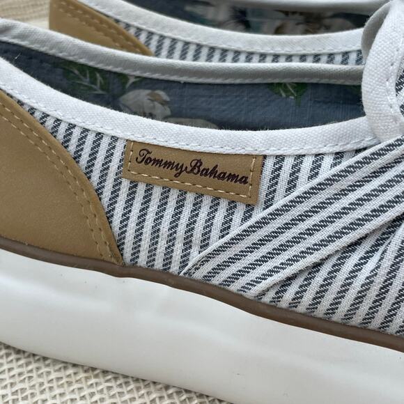 Tommy Bahama Platform Slip on Boat Shoes, Sneakers, Stripes, OOTD, Ladies 8 - Picture 2 of 9